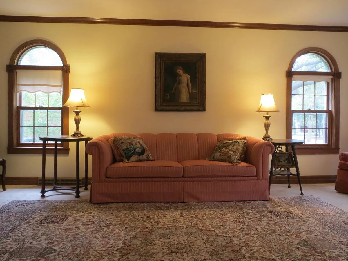 4 bed, 3.5 bath, 2656 sqft, $2,800 — Photo 2