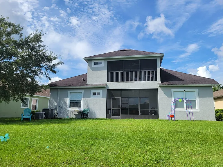 20417 Walnut Grove Ln — Photo 3