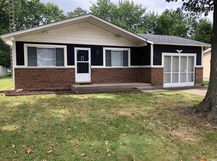 2631 Schumacher Dr, Mishawaka, IN 46545
