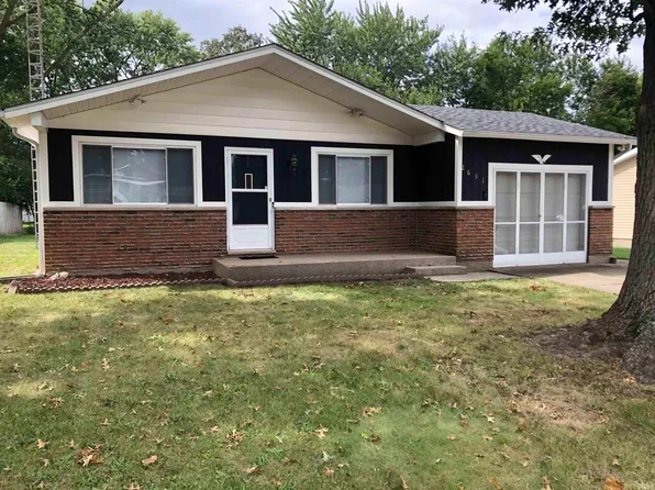 2631 Schumacher Dr, Mishawaka, IN 46545