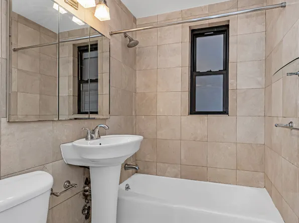 241 East 76th Street image 5 of 10