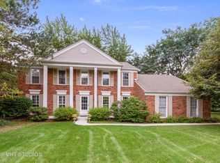 881 Georgetowne Ln, Barrington, IL 60010