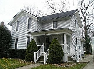 1st image of 224 Lake St