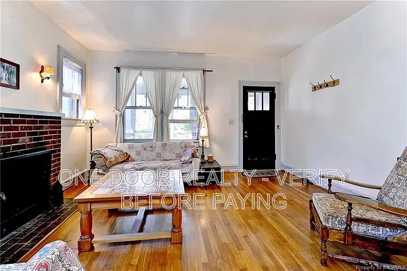 3 bed, 2.0 bath, 1403 sqft, $4,600 — Photo 4