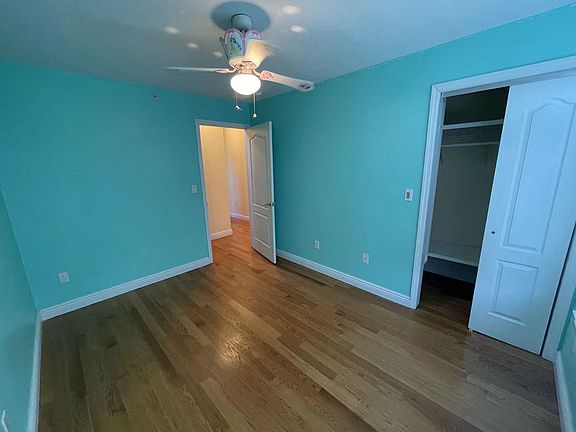 4th image of 982 Olympia Blvd #2