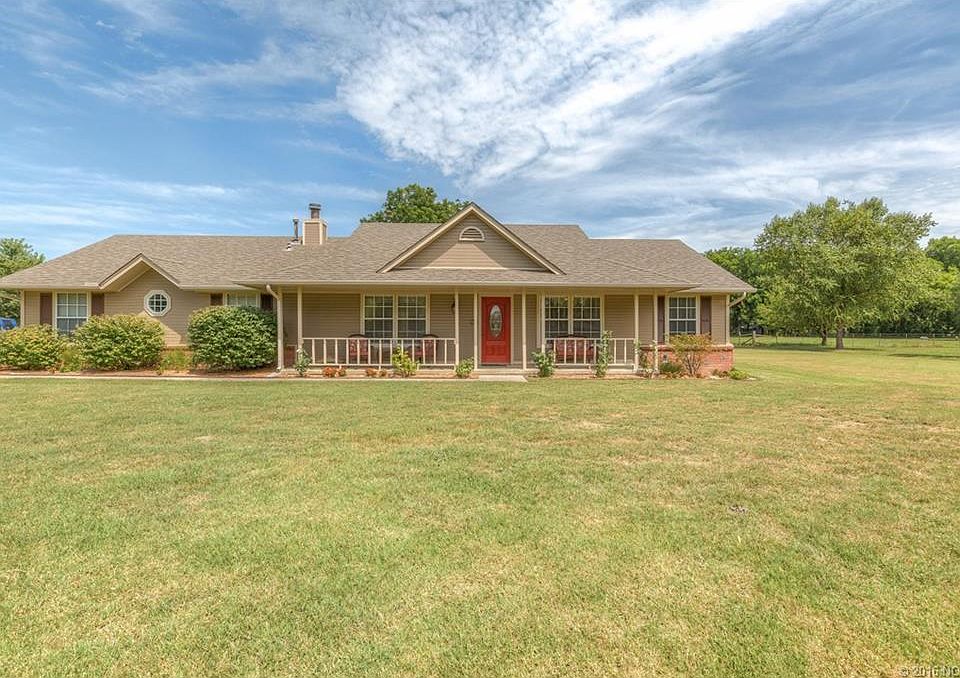 1st image of 18171 Oaklawn Dr