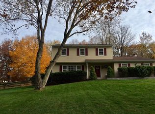18 Valley Dr, Furlong, PA 18925