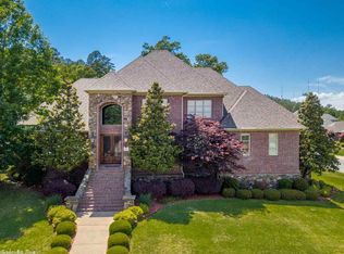 2 Maisons Dr, Little Rock, AR 72223