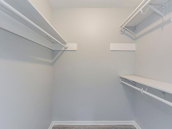 Walk-in closet