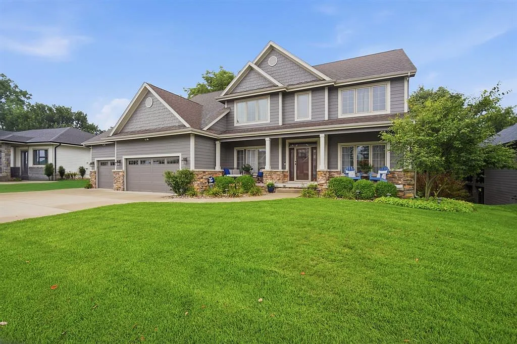 6 bed, 4726 sqft, $6,500 — Photo 4