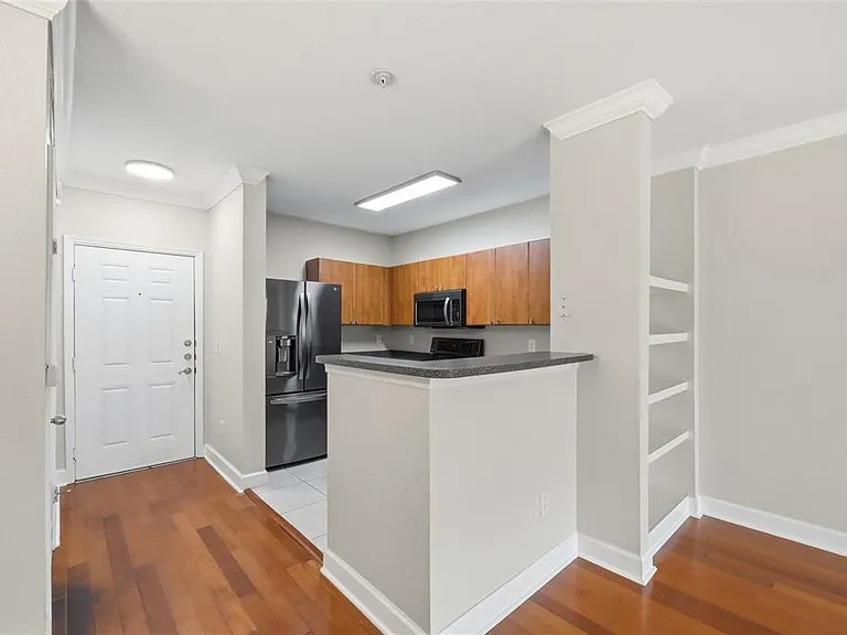 204 E South St #4053 — Photo 10