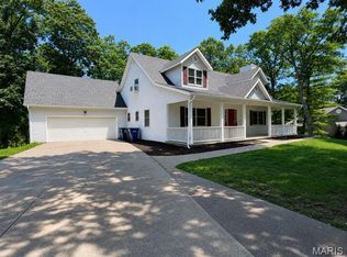 10 Isaac Dr, Warrenton, MO 63383