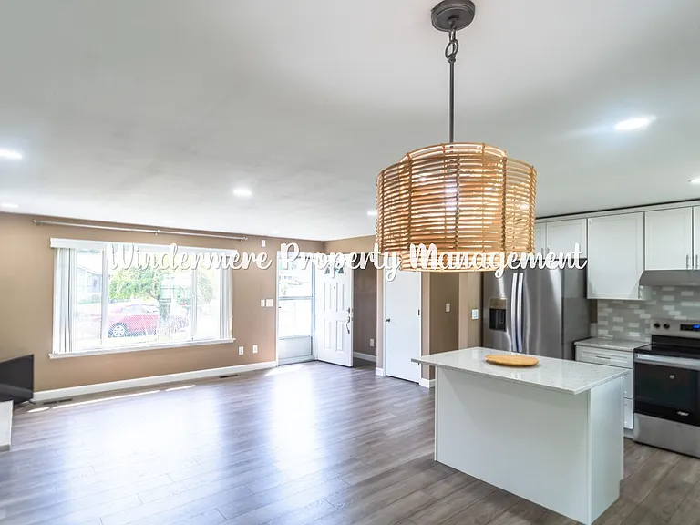 4210 Eastwood Ave SE — Photo 10