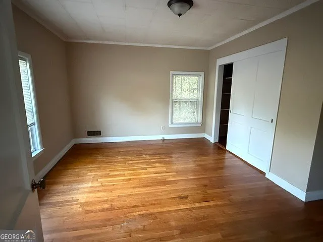 410 Park Ave — Photo 7