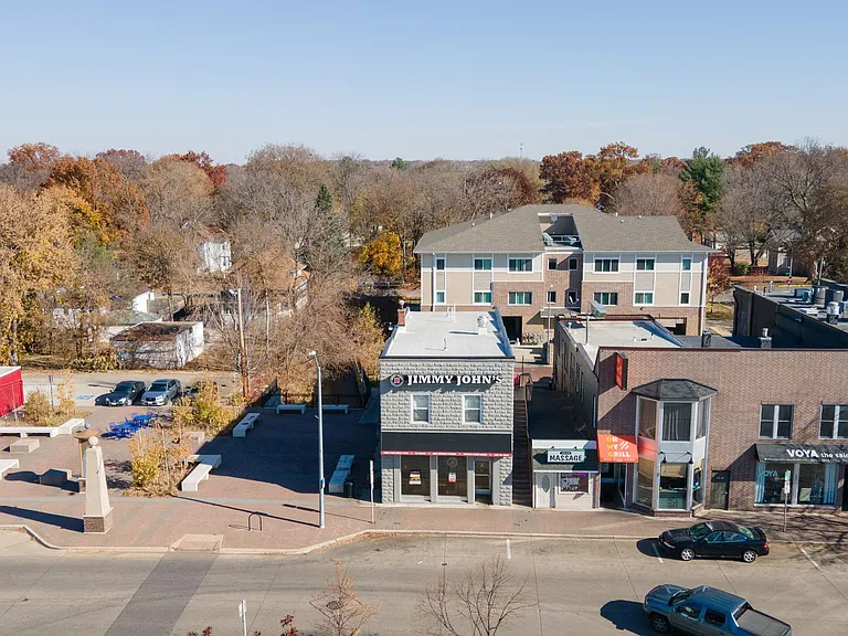 2016 College St - Cedar Falls — Photo 1
