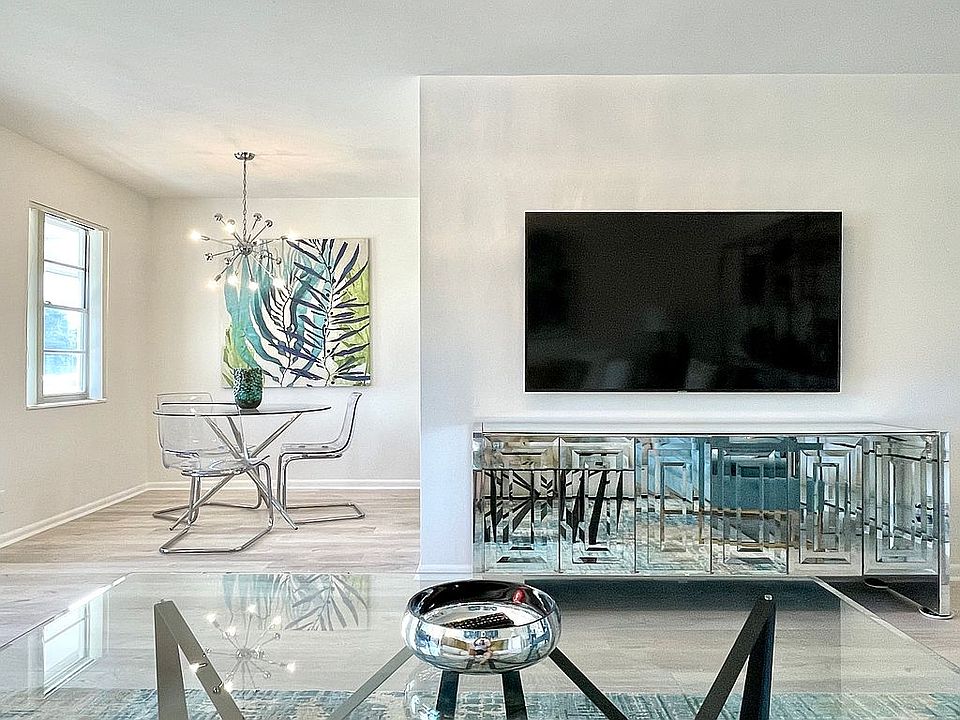 Living / Dining