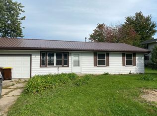 335 Erickson Rd, Rochelle, IL 61068