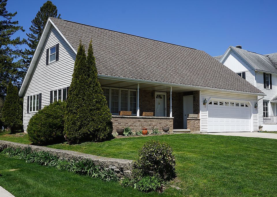 Front of house - Main entry