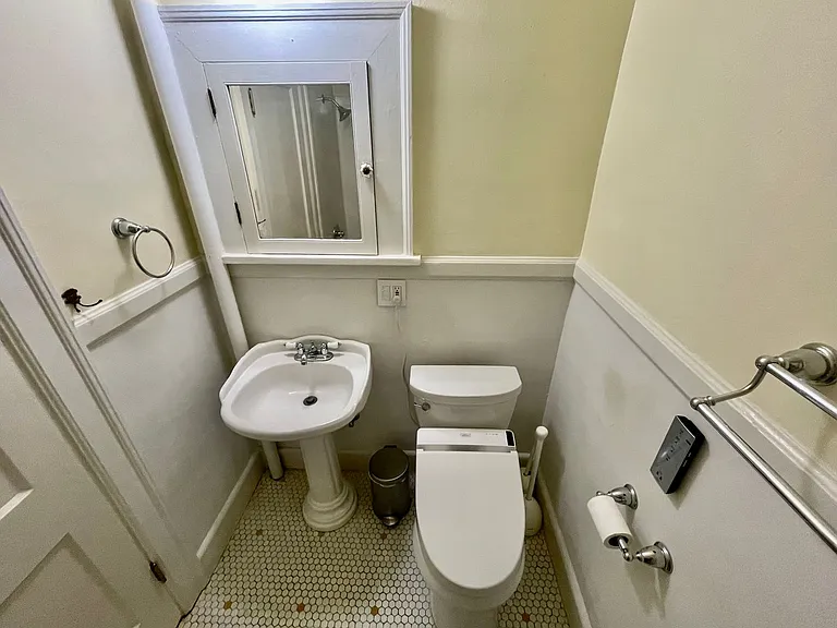 507 NW 22nd Ave #202 — Photo 9