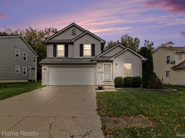 8585 Barrington Dr, Ypsilanti, MI 48198