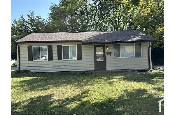 1305 Ellis Dr photo 1
