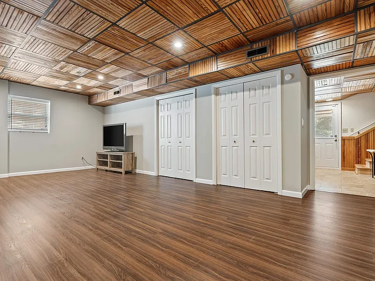 3708 Northcote Dr — Photo 26