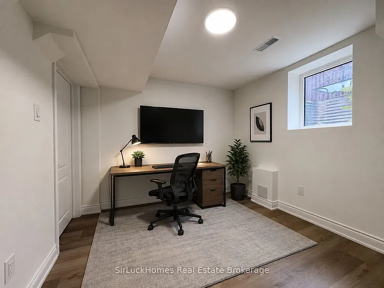 78 Starhill Cres — Photo 17
