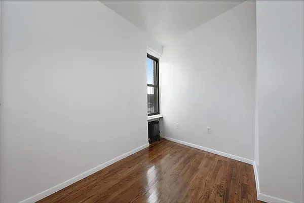 Rented by Compass | media 21