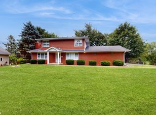 41W965 Empire Rd, St Charles, IL 60175