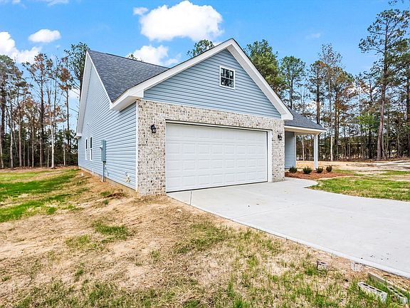 3rd image of 250 Dobson Rd