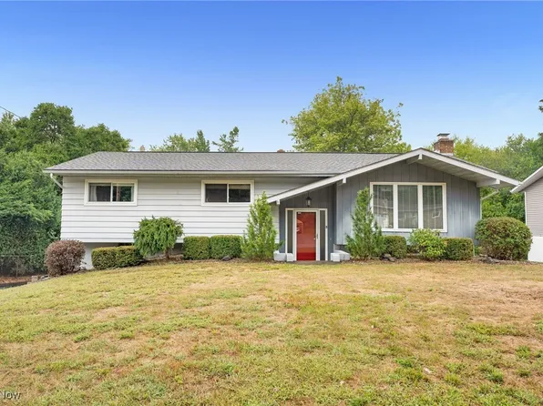 249 Naomi St, Akron, OH 44319