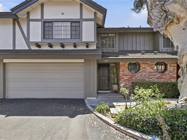 306 Campbell Ln, Costa Mesa, CA 92627