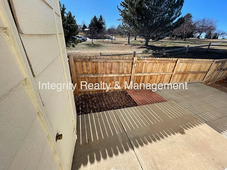 7777 S Steele St — Photo 6