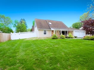 15 Hill Ave, Somerset, NJ 08873
