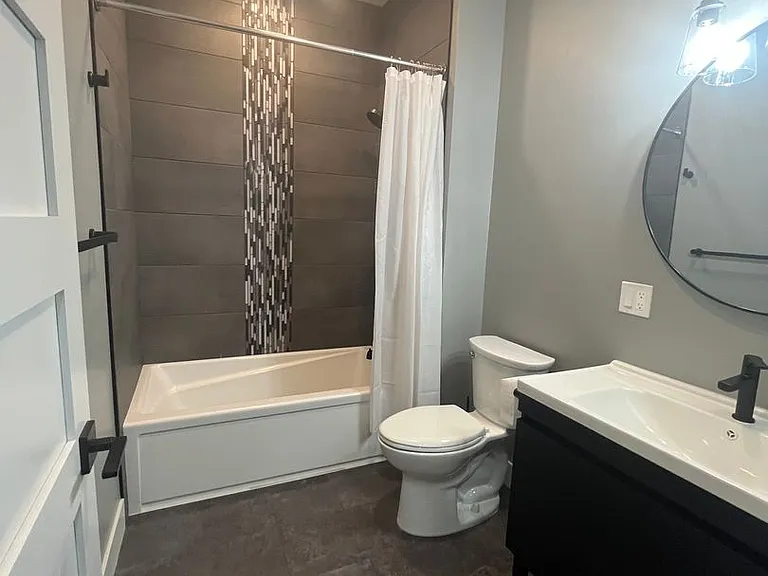 114 W Park St — Photo 6