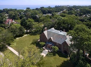 144 Woodstock Ave, Kenilworth, IL 60043