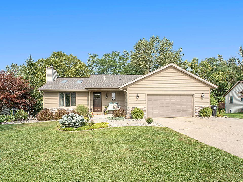 1st image of 2965 N Horseshoe Dr SW