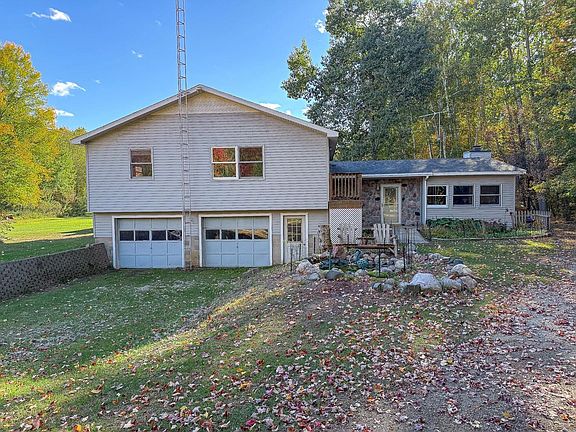 4th image of 4063 W Curtis Rd