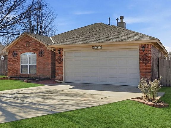 3rd image of 1404 Buena Vista Cir