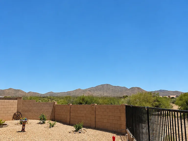 477 W Aberdeen Pl — Photo 14