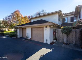 225 Village Circle Dr, Lompoc, CA 93436