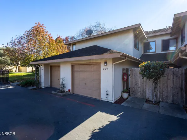 225 Village Circle Dr, Lompoc, CA 93436