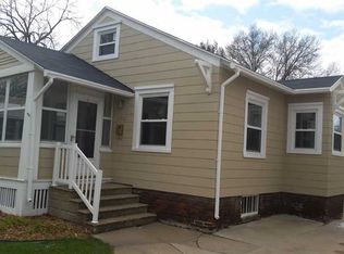 2516 C Ave NE, Cedar Rapids, IA 52402