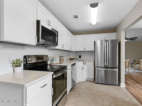 2nd image of 8439 DUSKIN Court
