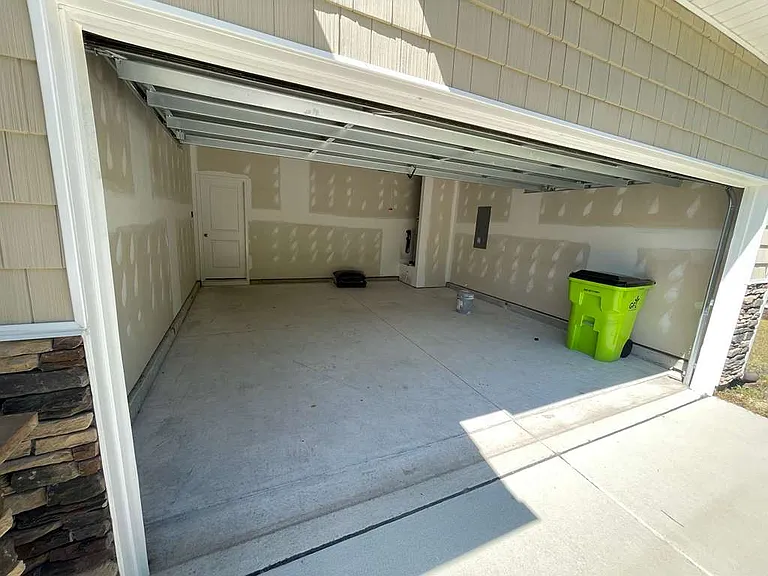 2001 Chiles Dr — Photo 23