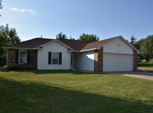 3901 Cotton Wood Ct, Columbia, MO 65202