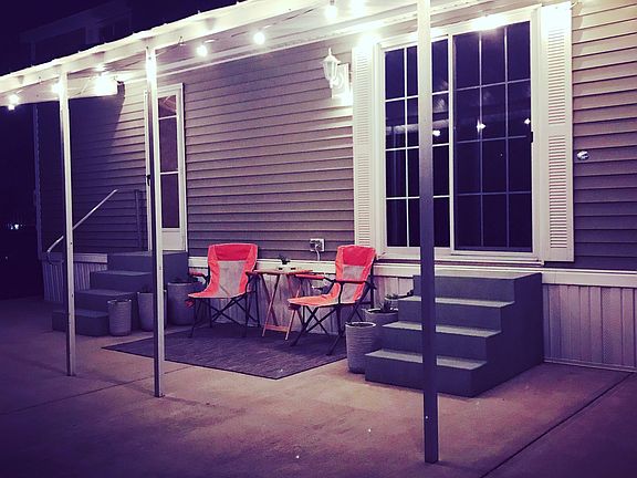 2nd image of 405 Evans Ln