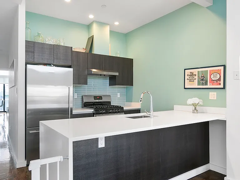 42-77 Hunter St #9A — Photo 3