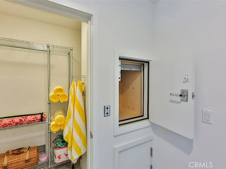 2869 Doheny Way — Photo 48