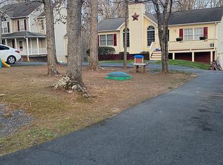 12 Possum Ln, Palmyra, VA 22963